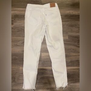 Levis white skinny jeans